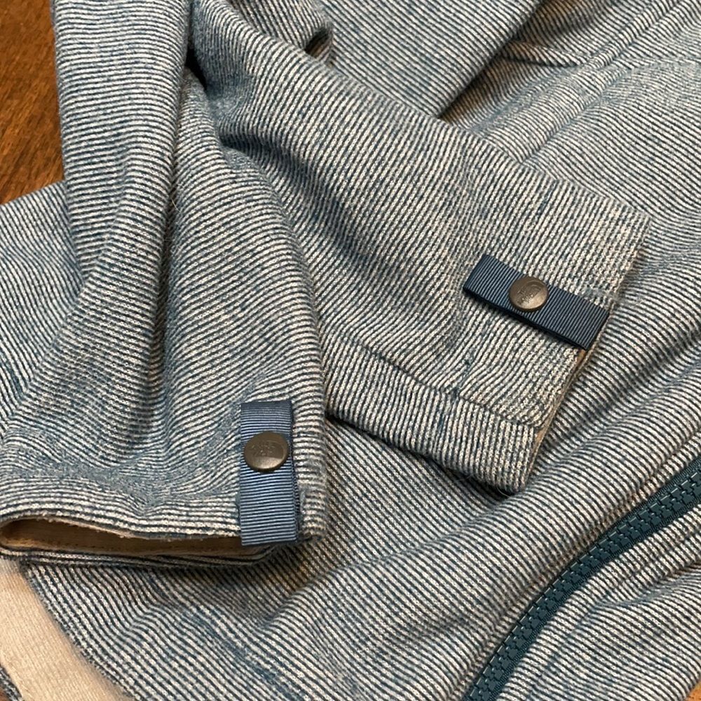 The North Face | zip up jacket - Picture 10 of 11